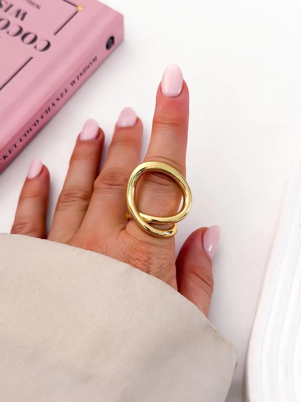 Anillo circulo acero dorado - imagen 2
