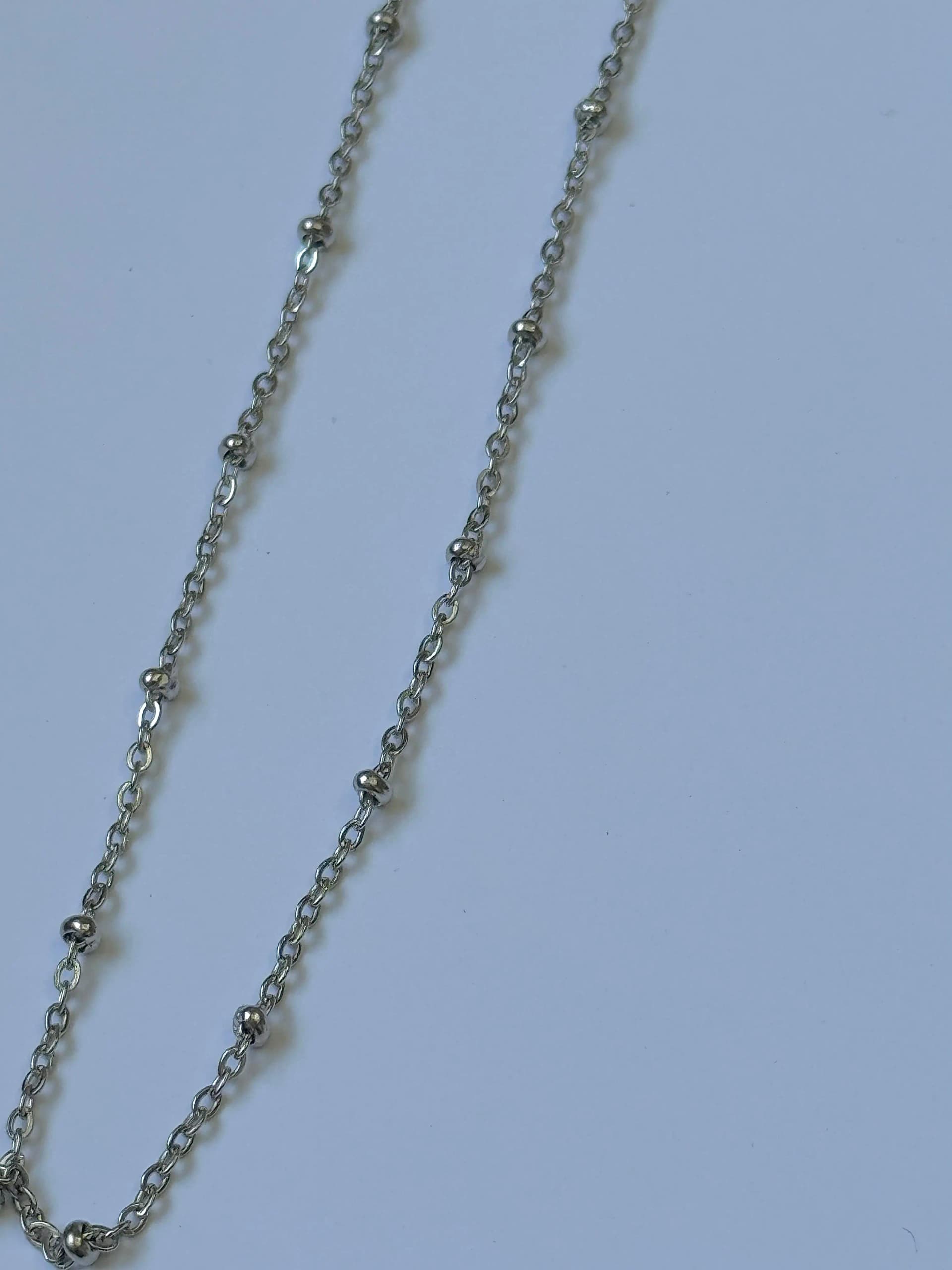 Cadena bolitas acero quirúrgico - imagen 1